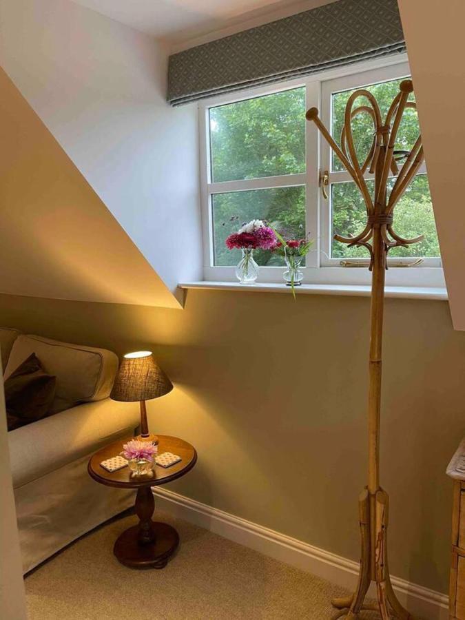 Pewsey Retreat 3 Sleeps -Petfriendly Bbq Parking Apartment ภายนอก รูปภาพ